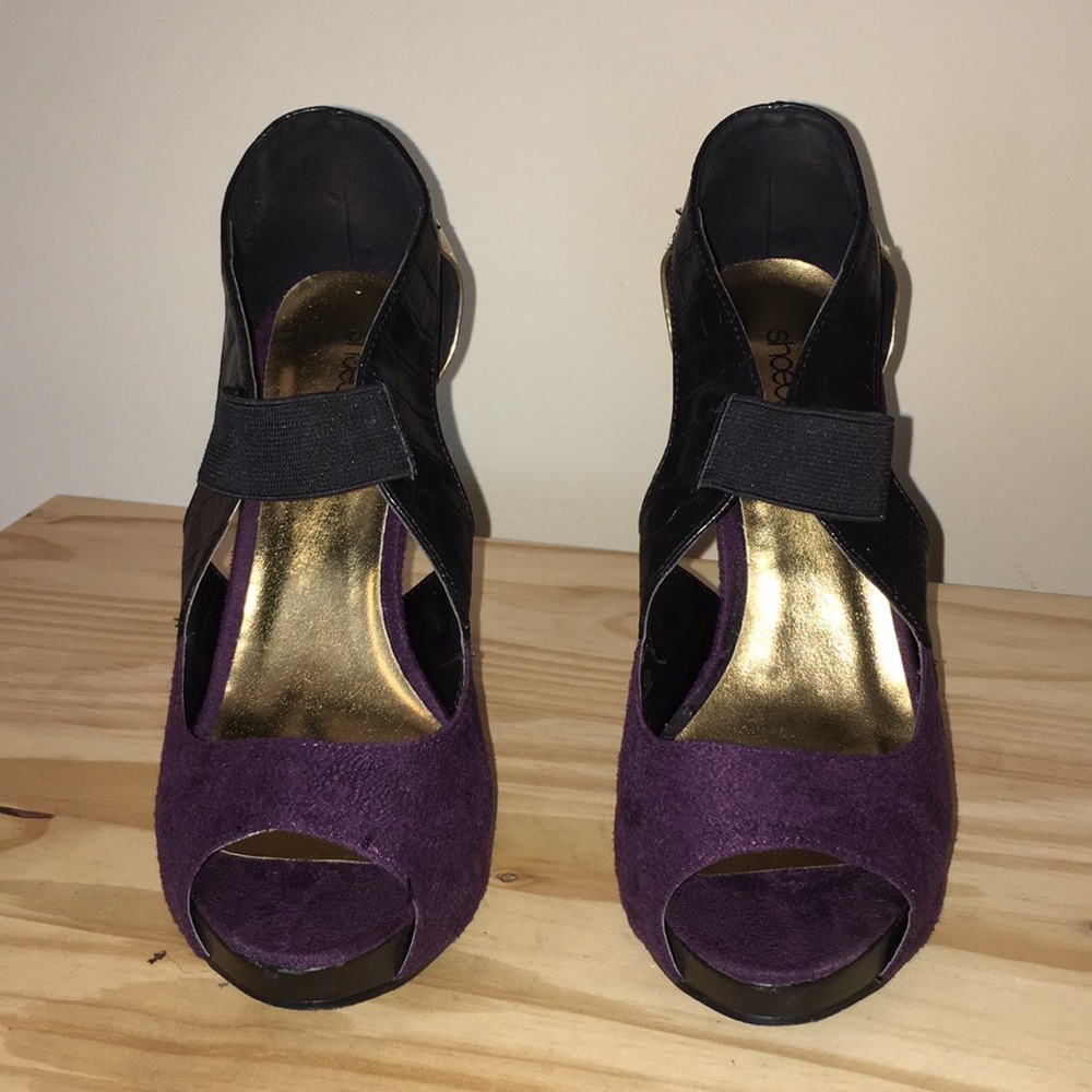 5” purple and gold heels